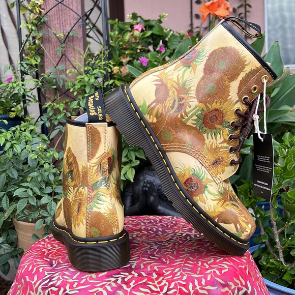 doc martens van gogh